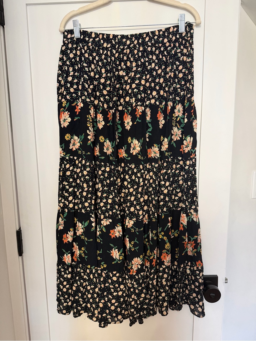 Vintage Indira Black Floral Tiered Midi Skirt Elastic rayon Boho Whimsigoth L
